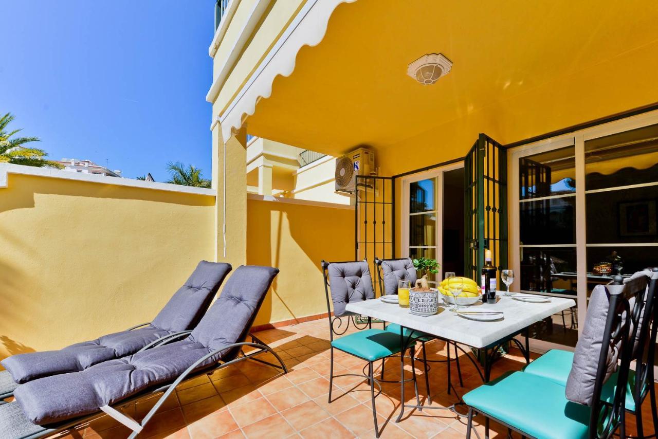Refurbished 2-Bed Apartment Burriana Beach. Nerja Exterior foto